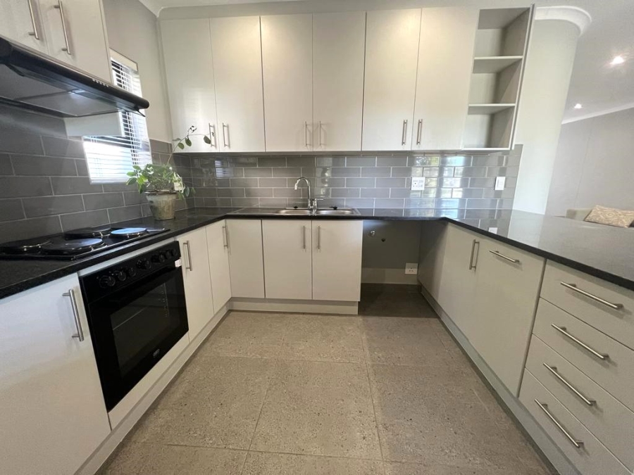 To Let 2 Bedroom Property for Rent in Royal Ascot Western Cape